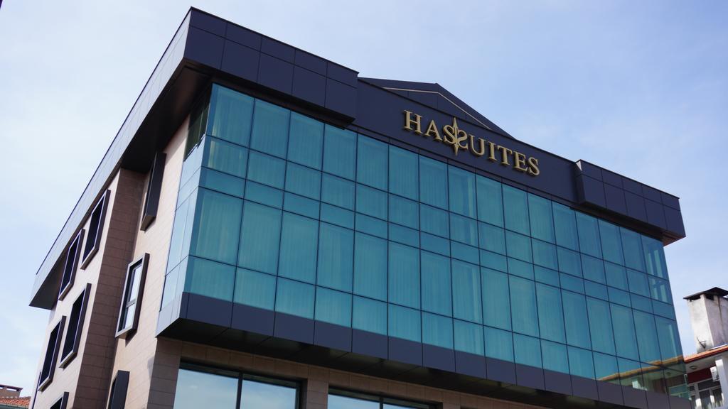 Hassuites Отель *